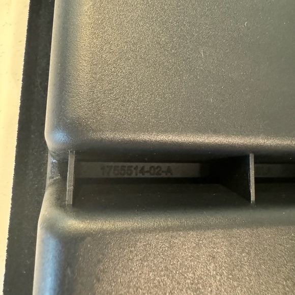 TESLA MODEL CENTER CONSOLE TRAY ARMSET STORAGE 1755514-02-A NWOB - Picture 4 of 8